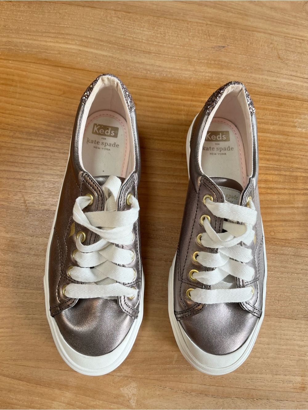 Kate Spade x Keds Women’s Metallic Lace-Up Sneakers Tennis Shoes Size 7.5
